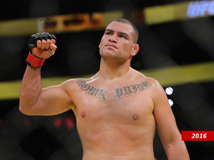 cain velasquez sub getty swipe