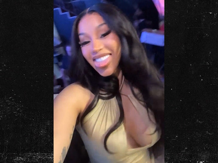 5f38079d5c6747d29e008289258d638e_md 020925-cardi-b-primary-3