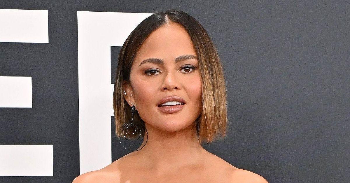 6-1760372725979 picture of Chrissy Teigen