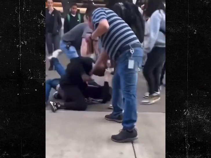 613d1ead1fee4cedb4d17cc98d9bae4f_md 033125-high-school-fight-teacher