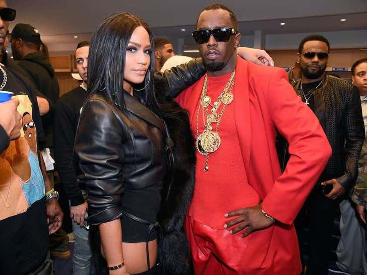 6298406239e158ea936e6f1d72c81123_md Cassie and Diddy -- Together Photos