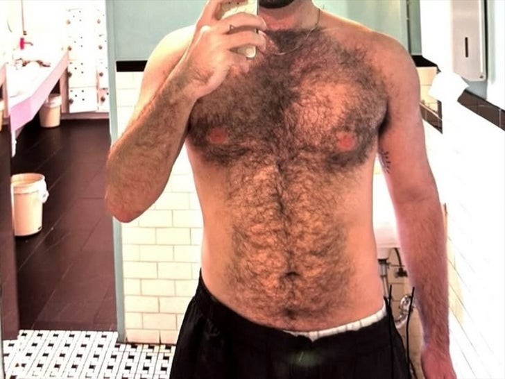 637c1fddc77c49ee9d1fe32190877f61_md Grizzly Guys -- Guess Whose Hairy Chest!