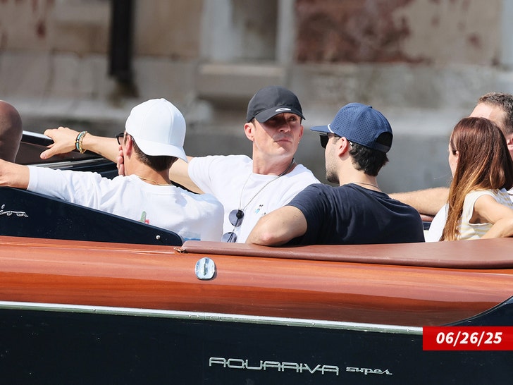 orlando bloom venice getty