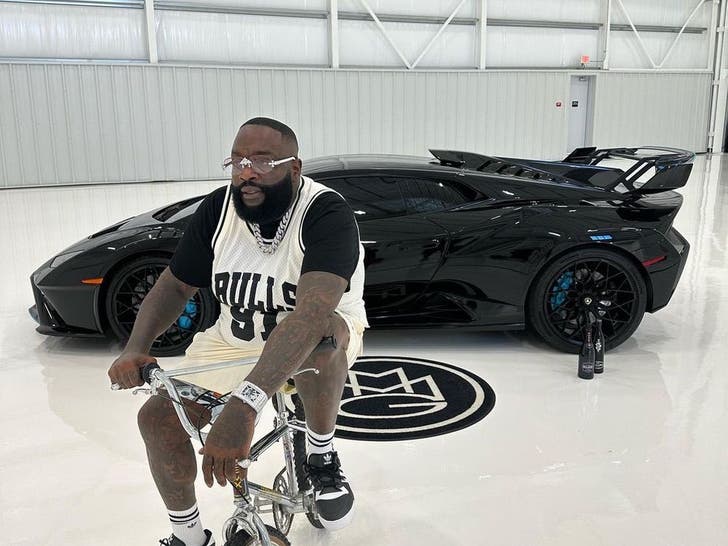 65945dfabcd14f81a5997e878158dd6d_md Rick Ross Car Photos