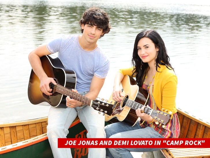 joe jonas and demi lovato in camp rock everett 1