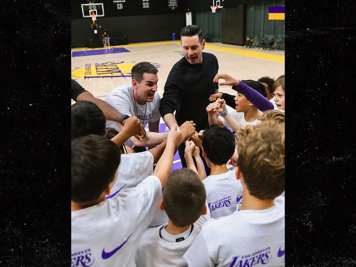 6b41a034b26c42799675e8ae6bd2b77d_md The Lakers and Coach Redick hosted a special basketball clinic for kids impacted by the LA fires