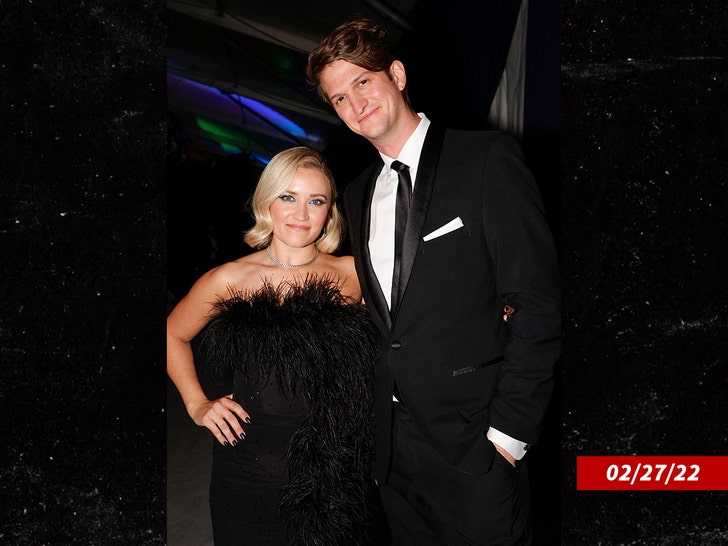 6b9662b3278f4b2f8a82caa156b82af3_md emily osment jack Anthony