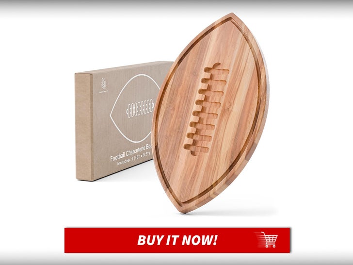 6bf6887fa1054951be42a042acd54918_md Football-Shaped-Charcuterie-Tray-NFL-Kickoff-MAIN