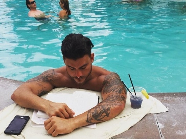 6c9c5d36ca83531fb81c1e2a44a51766_md Jax Taylor's Instagram Snaps