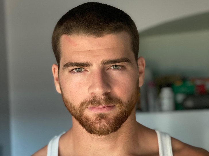 Cashel Barnett insta 1