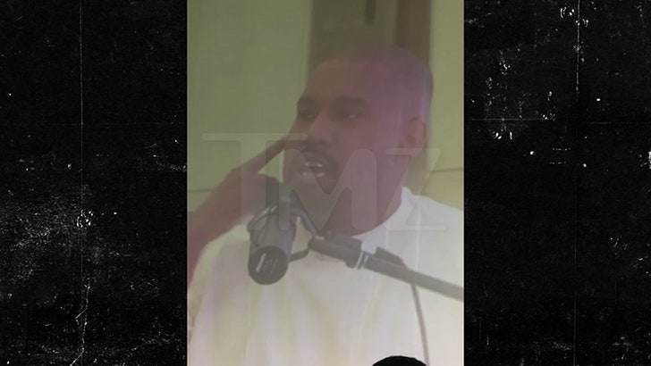 6eabe56978a845c4857622b8e1cc656d_md 020325_kanye_inauguration_kal