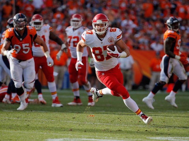 Travis Kelce On The Field