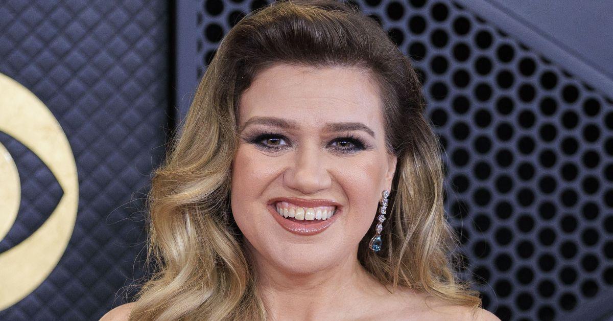 7-1754651972353 picture of Kelly Clarkson