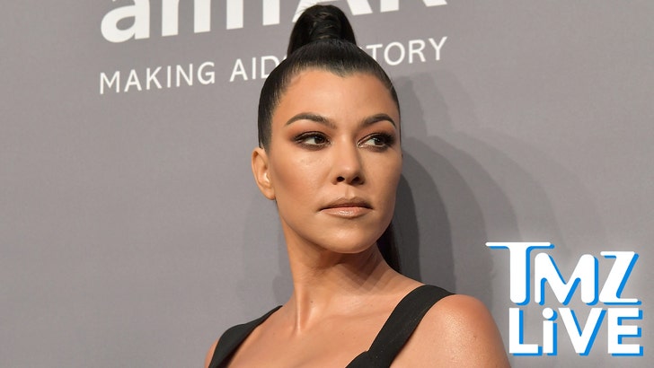 713171a5dc814fbab8e296c04178d01c_md 081125_tmz_live_kourtney