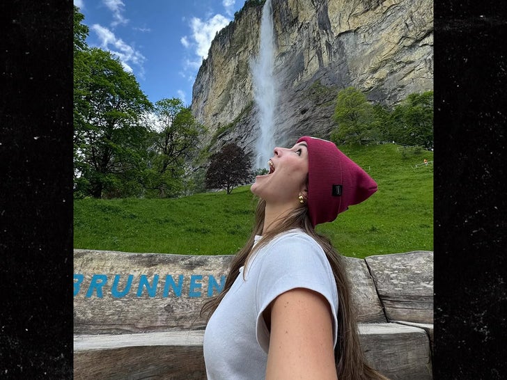 0606-Water-Falling-Stars-Sub1