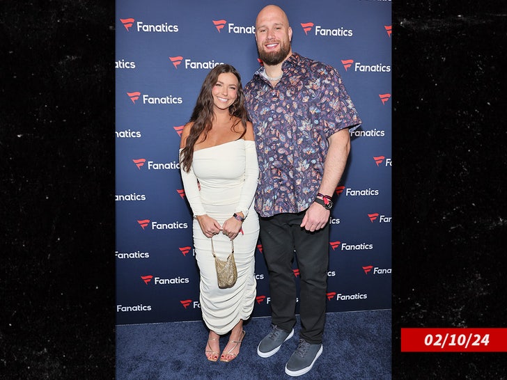 laen johnson kelsey holmer sub getty swipe