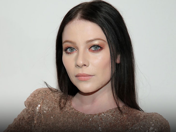 72383417f8a642fc93516824b1c96aa3_md Remembering Michelle Trachtenberg