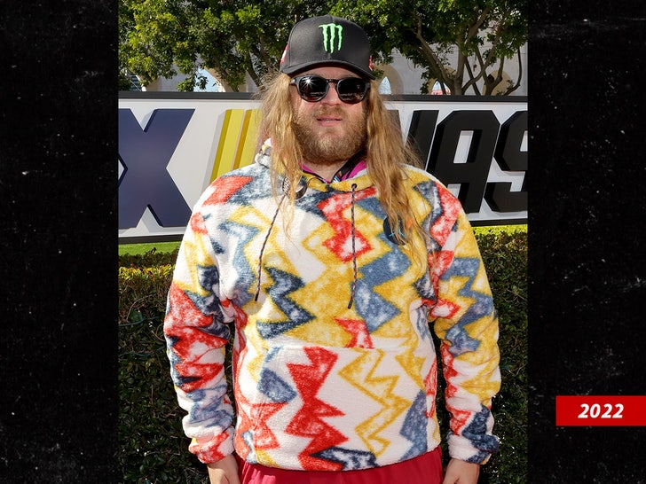 72c295e1b741481686408de4ac6e0062_md Luke Trembath the dingo sub getty swipe