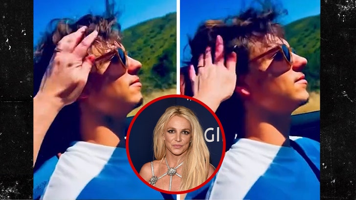 73697482686b4c4c862b6441febfec80_md 060925_britney_spears_son_kal_v2