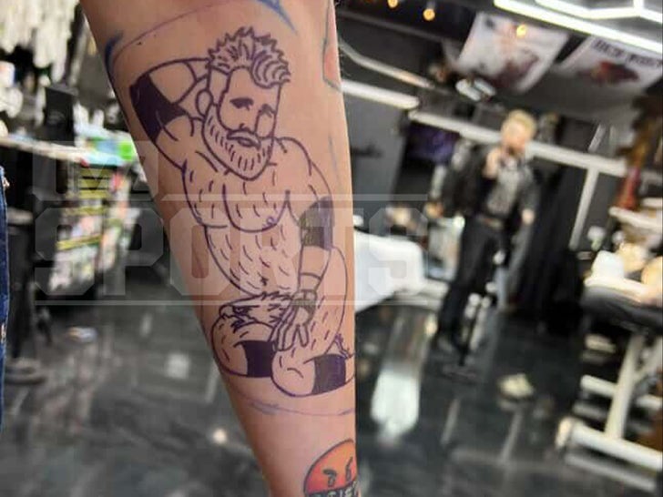 73b120aca00d43e9b4733347257cdf27_md Jason Kelce Tattoo Owner Has No Regrets, Big Fan Of Eagles Legend!