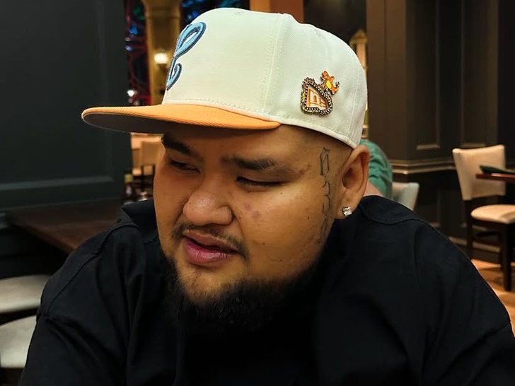 740bc107b8ea45aeb5d4317412648f39_md ken flores