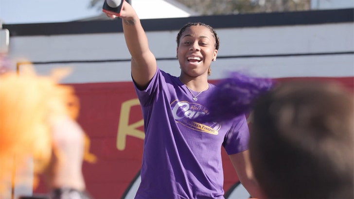 74405e777ef34974aed5bdfe02e4d399_md 031025-mikaylah-williams-raising-canes-kal