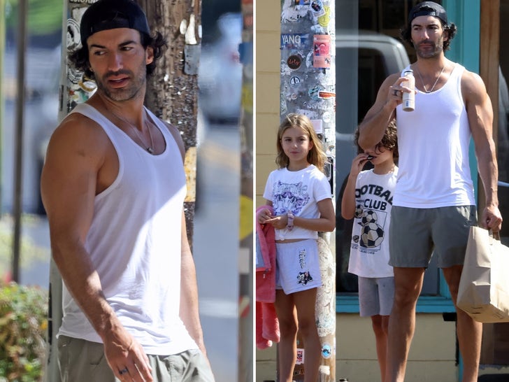 7c1a05640f9144f39a9158d301a5aadb_md Justin Baldoni Hangs With His Kids in Hawaii as Blake Lively Attends 'SNL 50'