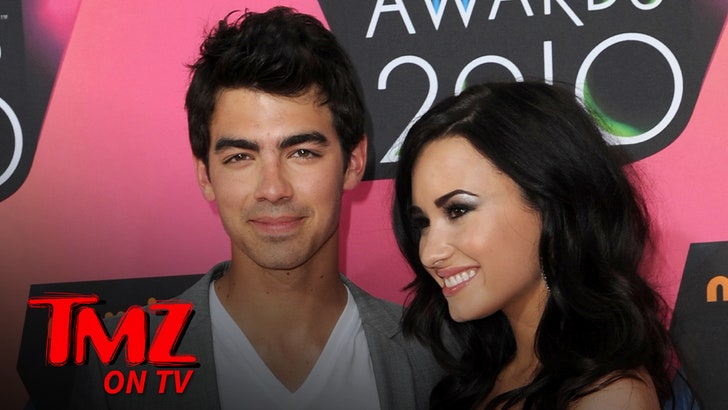 7c346cd951754f859f7d1a7ed120561d_md 081125_demi_lovato_joe_jonas_tv_kal