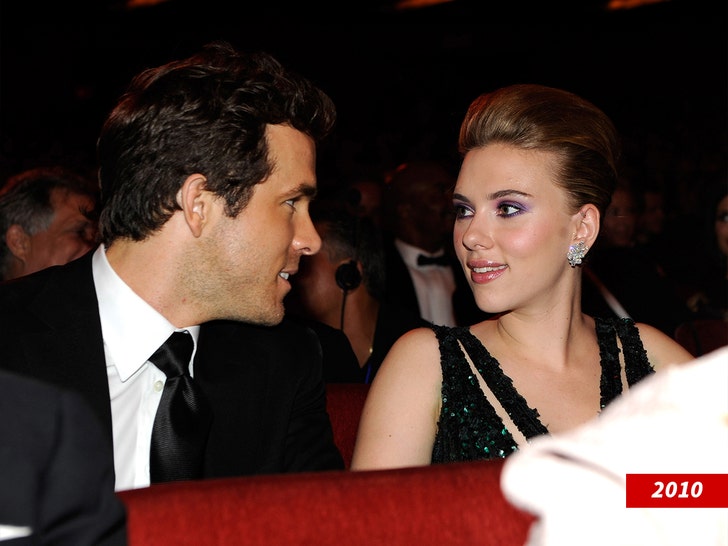 7c680ef9270a4bfe84287bdd03f68115_md scarlett johanson and ryan reynolds getty 1