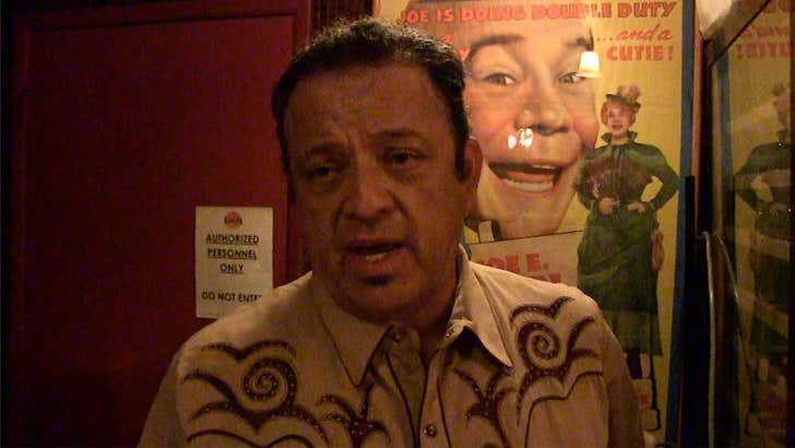 7cd64f13c61a5f9f951fc4a6c18c5d70_md 112318_paul_rodriguez_kal