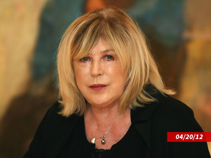 7e47dcaebcfa49ea985733fcc1441a70_md Marianne Faithfull