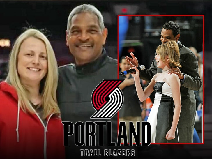 7e7b60c3feeb46fcbf52b7d70468b20f_md portland trailblazers national anthem main getty X-@trailblazers composite