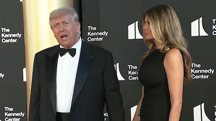 7ed6bd82185a4ffbb684e963c5ec944b_md 061225_trump_red_carpet_kal_v3