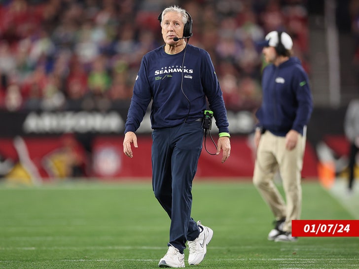 7ef2166e5a6848f0b0b6a9568292d586_md-2 pete carroll seahawks sidelines sub getty swipe