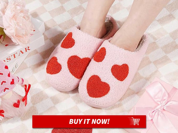 7f45e138ed3f4bf7b869b0e1919909b3_md HIPINISS-Women’s-Memory-Foam-Cute-Slippers-main
