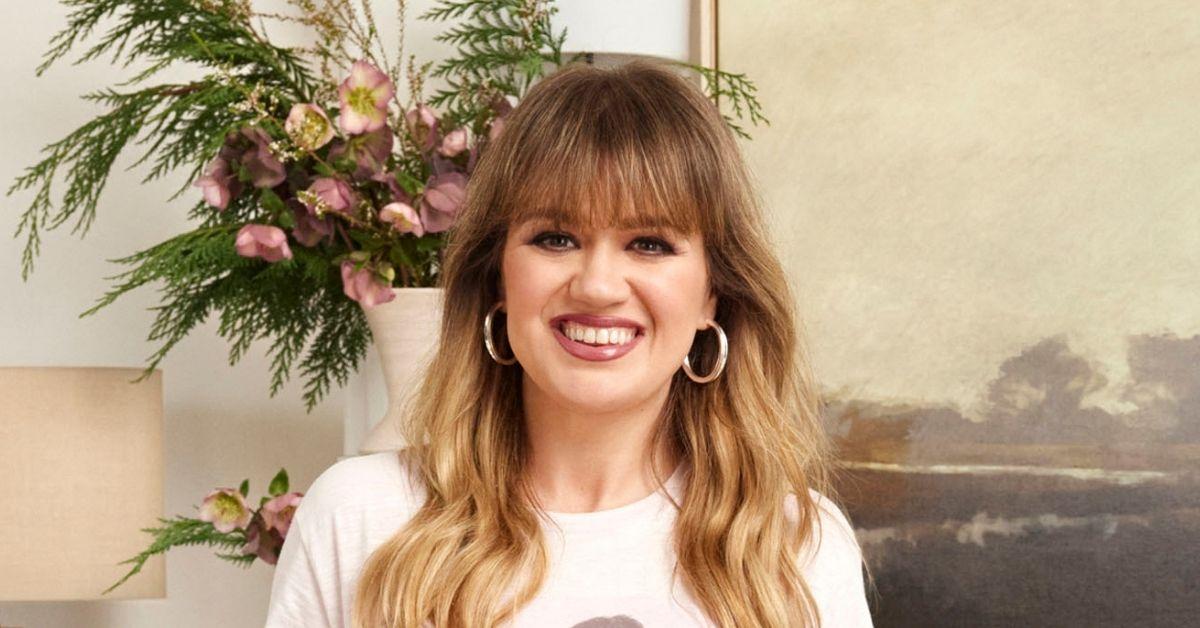 8-1754579774572 picture of Kelly Clarkson