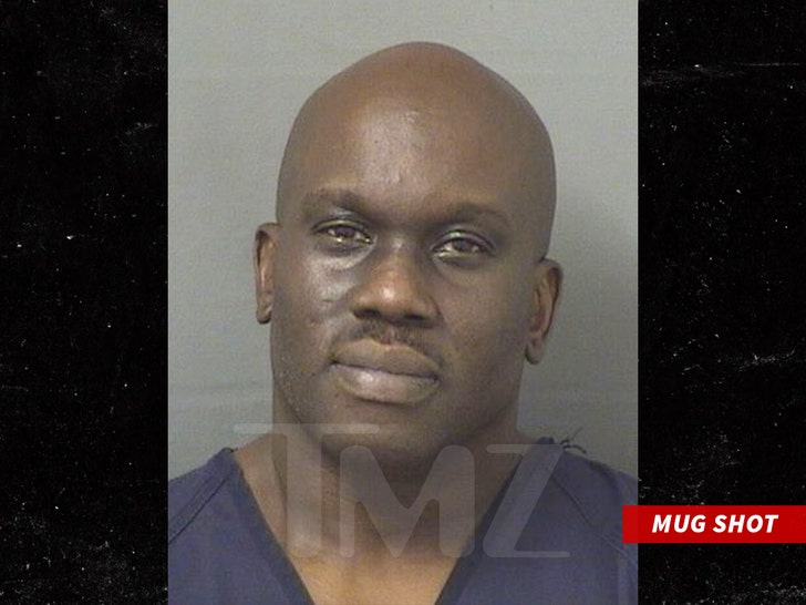 80cdd539cb6a44479fb51f42b9b3393a_md mark morrison mug shot