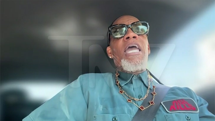 82188f6e3b484b7984ed866f39956fbd_md d-l-hughley-kal-04-22-2025