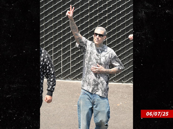 travis barker sub mega swipe