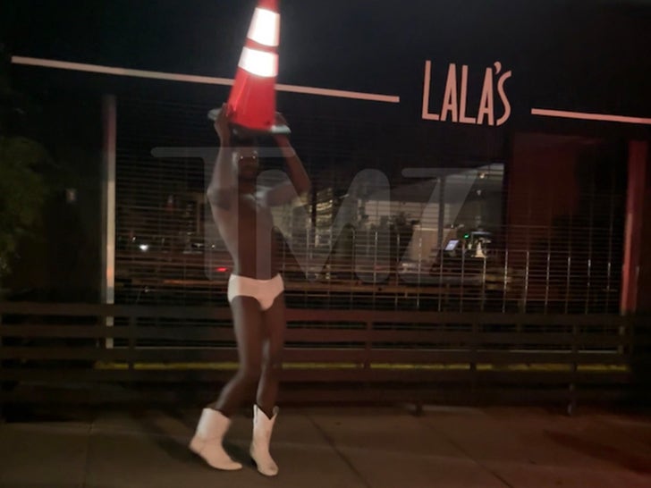 83c570b1f2c242e9a452729cd6958ff1_md Lil Nas X Roams L.A. Street Nearly Naked at 4 AM