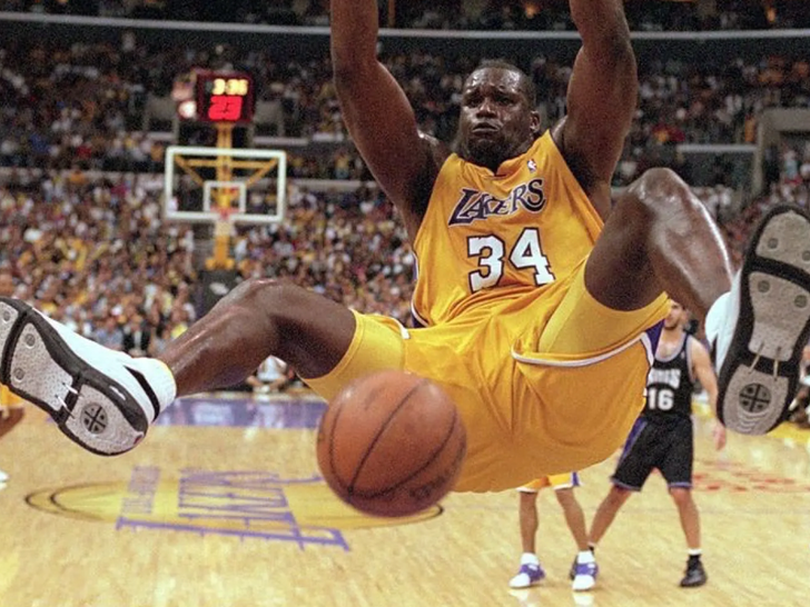 86f32225cc6e4db491f625286ef5e90c_md Shaq On The Court
