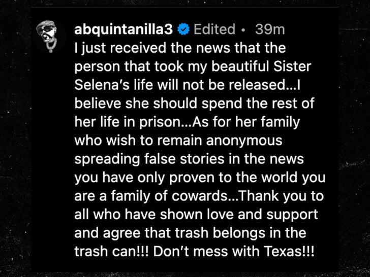 896d55cc854c46e9a66a2c459be37048_md selena instagram