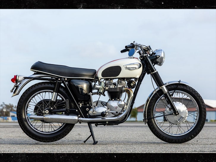 8d778c81e1c24756b9976a822ef25aa0_md Spike Feresten’s 1966 Triumph Bonneville T120R for Charity Bring A Trailer sub