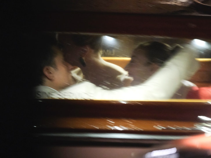 8e07440810ed4927bde7d0d7804a09a7_md-2 Guests Depart Jeff Bezos and Lauren Sánchez’s Rainy Rehearsal Dinner