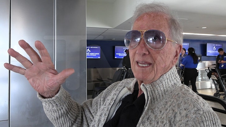 8faa4749b01e48c9a2bffd9aee0e3bde_md 021925-pat-boone-kal