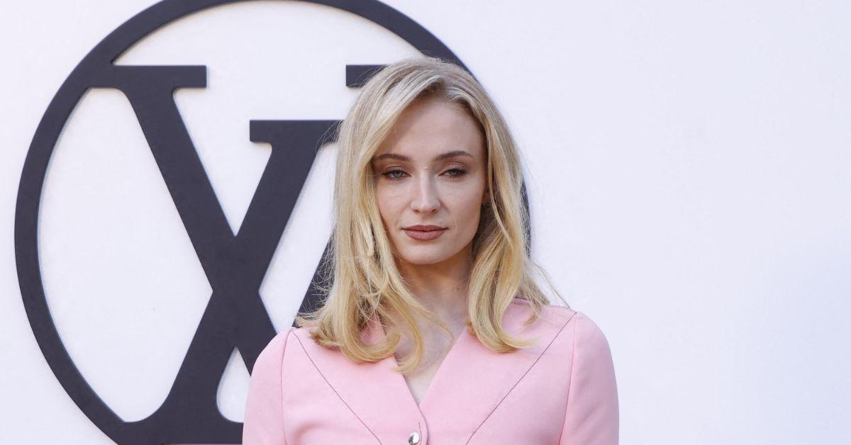 9-1761609277699 picture of Sophie Turner