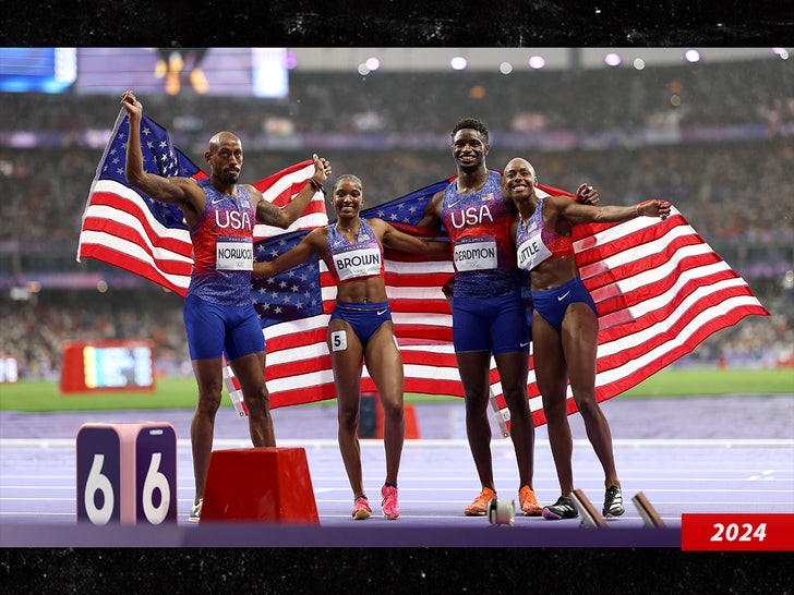 Team United States relay mixed sub getty swipe