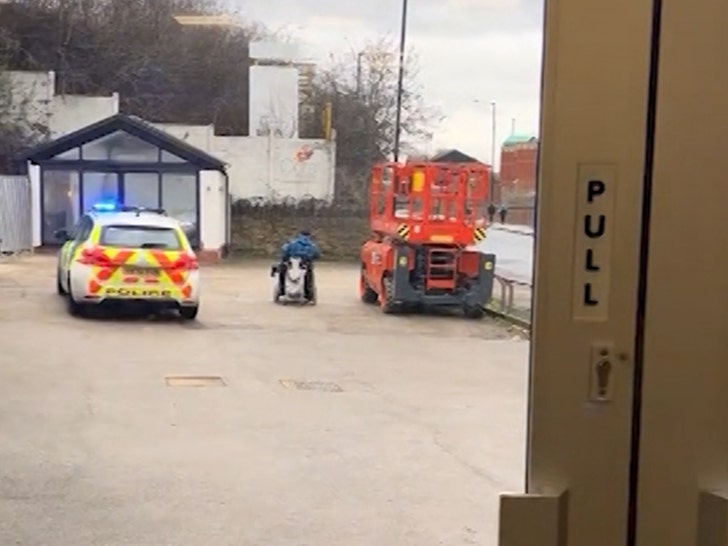 90fc0cb38043441db8cc6f7e5e7c9874_md 012825-wheelchair-car-chase-2