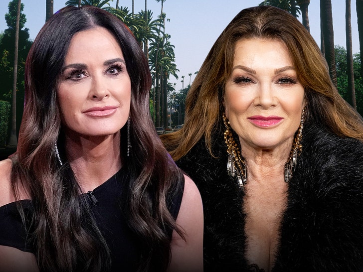 91103a3e887741cd803be554cd6cb765_md kyle richards and lisa vanderpump getty 1