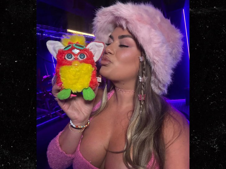 Brittany Cartwright Looks Incredible In New IG Pics Amid Dating New Guy